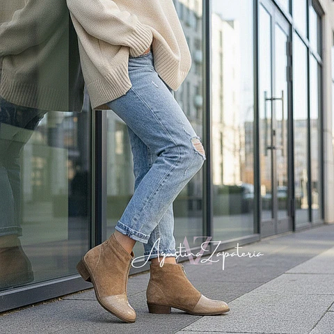 BOTIN KHAKI GAMUZA PUNTA CHAROL