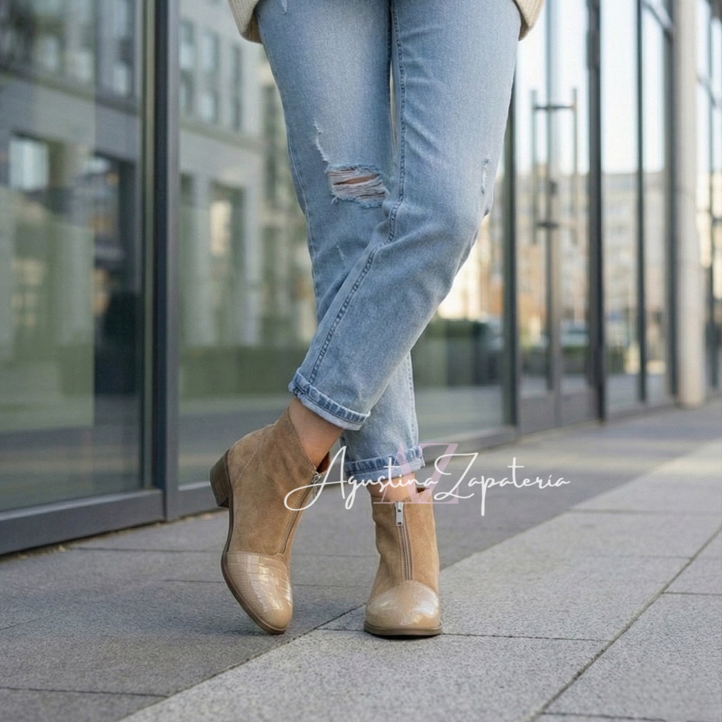 BOTIN KHAKI GAMUZA PUNTA CHAROL 3