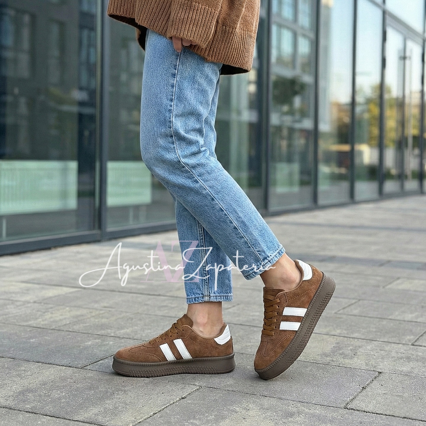 ZAPATILLA RETRO PLATAFORMA CAMEL 4