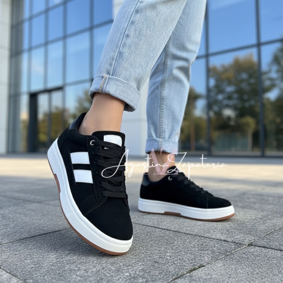 ZAPATILLA PLATAFORMA NEGRA LINEAS  3