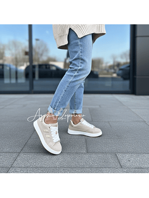 ZAPATILLA PLATAFORMA BEIGE LINEAS