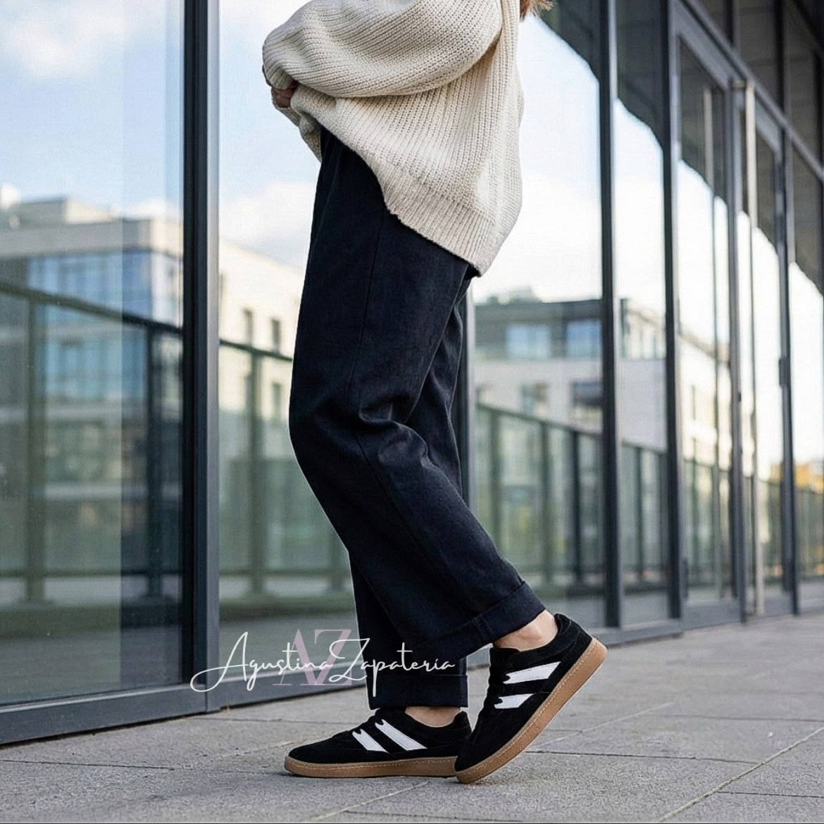 ZAPATILLAS OLD SCHOOL NEGRO BLANCO 1