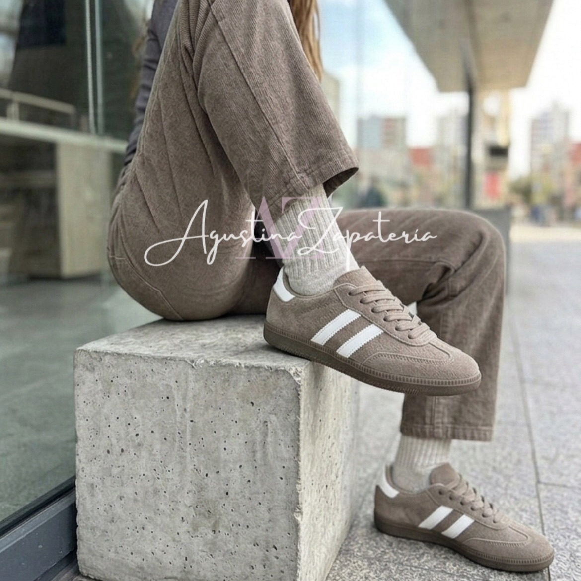 ZAPATILLA DUPE HANDBALL SPEZIAL BEIGE 1