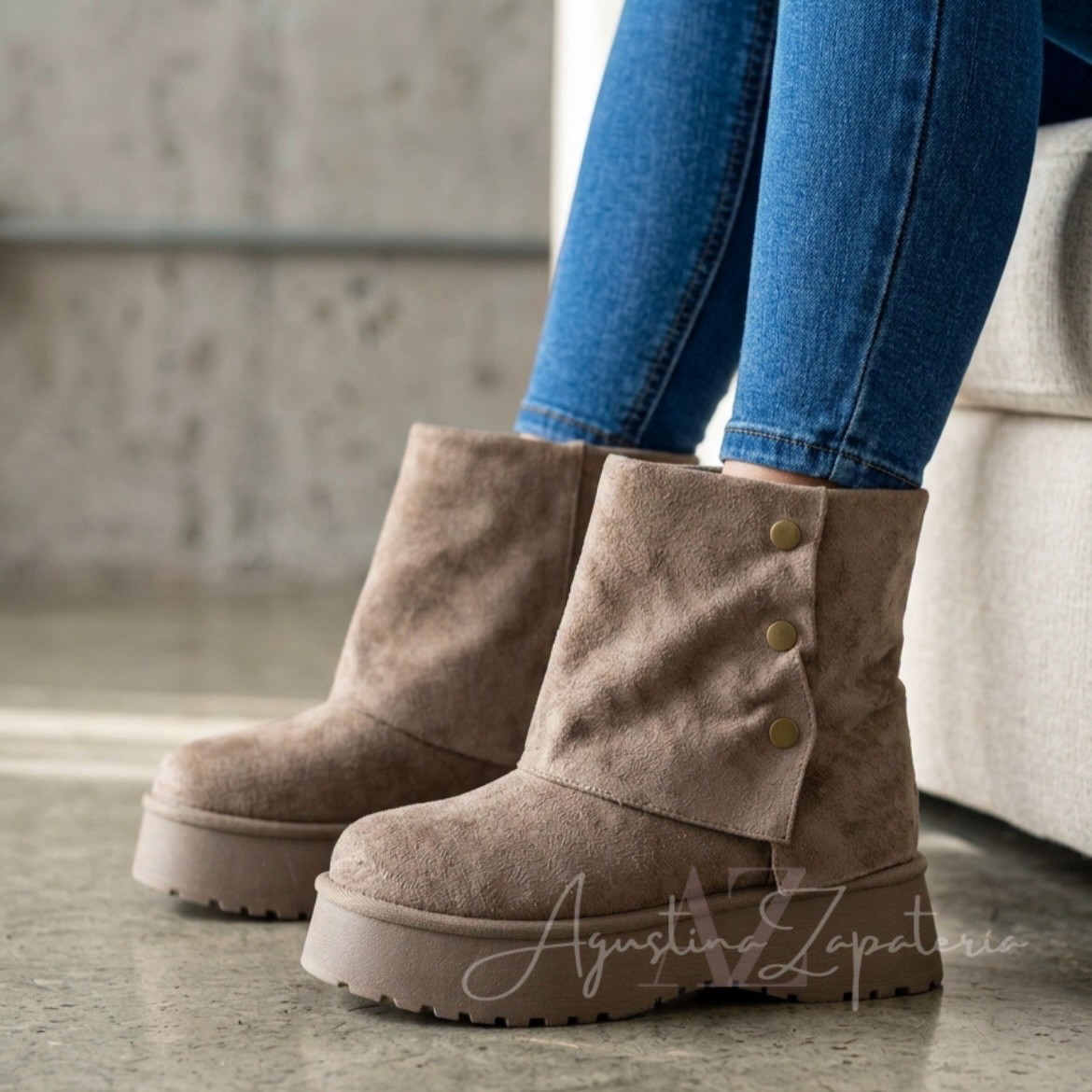 PANTUBOTA KHAKI CAPA 3