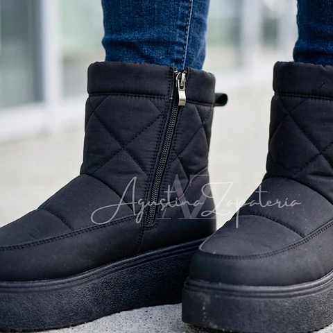 BOTIN IMPERMEABLE NEGRO 