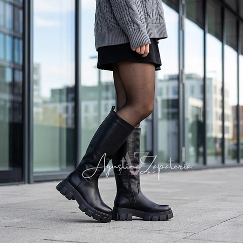 BOTA CLASICA AZ NEGRA LISA 