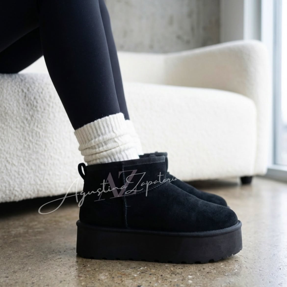 PANTUBOTA NEGRA CLASICA  4