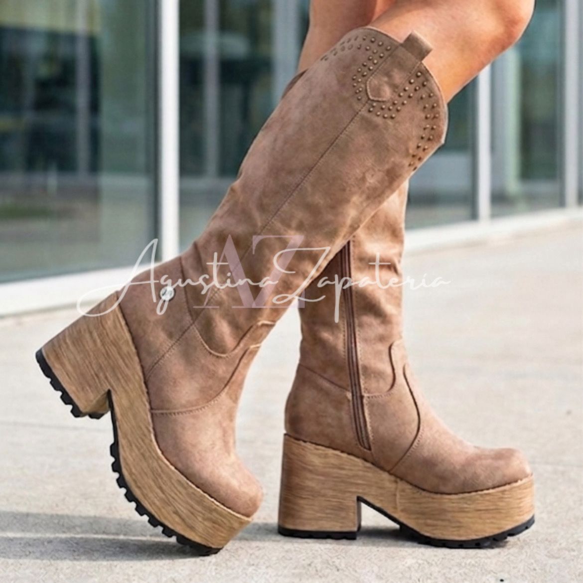 BOTA PLATAFORMA CAFE GAMUZA 1