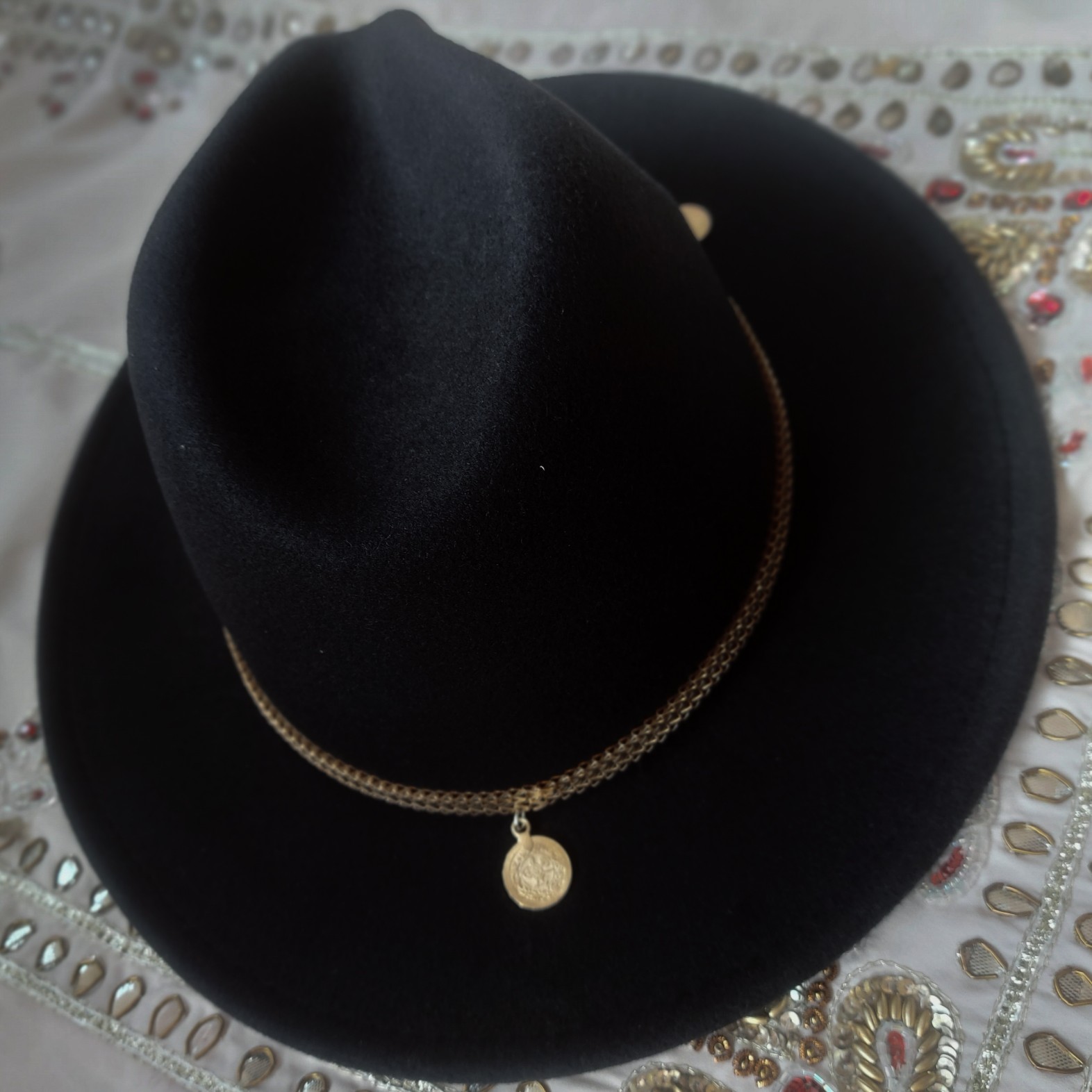 Sombrero Cira Gold