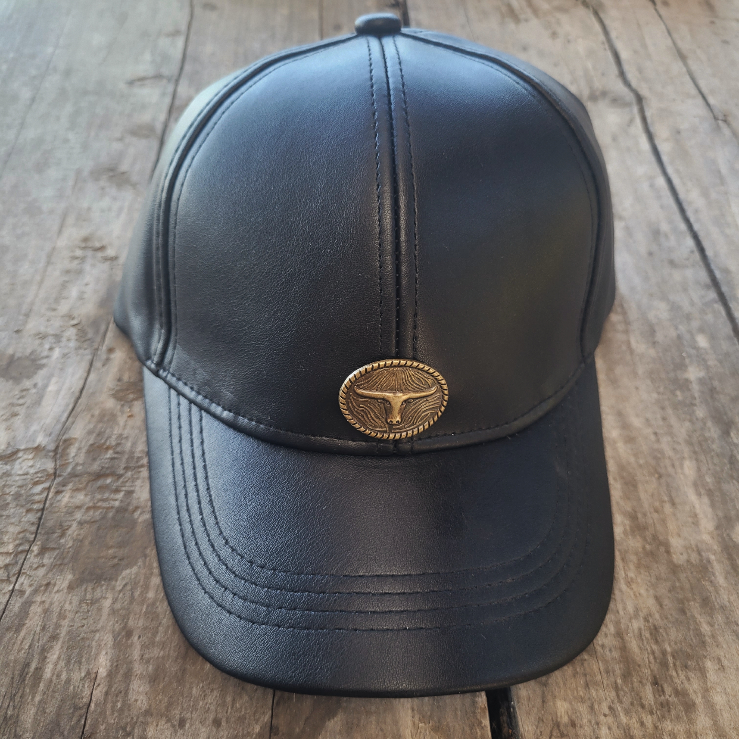 Cap toro leather 