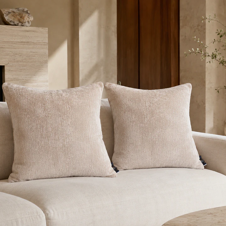 Cojín Decorativo HIDROTEC® 60 × 60 cm. Con relleno ALMAFILL® 1