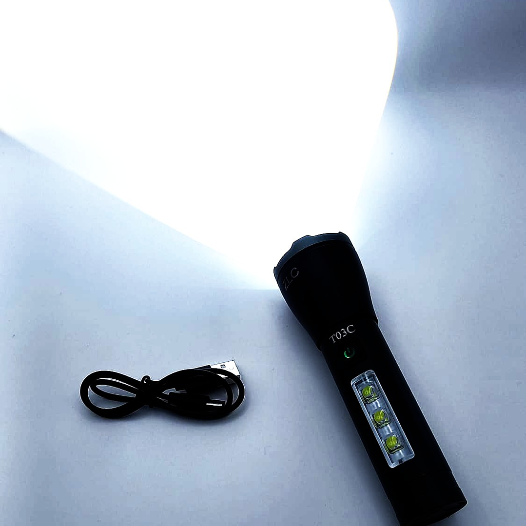 Linterna LED USB Recargable Multifunción  Compacta, Potente y Resistente al Agua 8