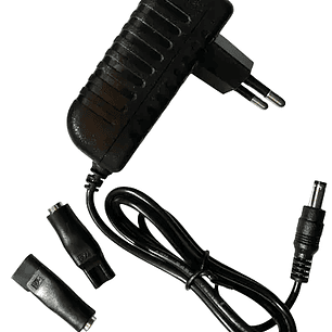 Adaptador Cargador AC/DC 5V 1A  Green Lyca GL69724 con Conectores Intercambiables