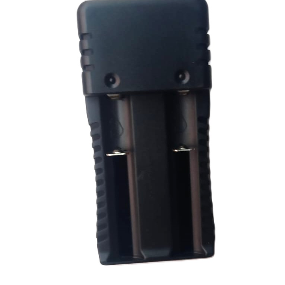 Cargador de Baterías de Litio IRM 3.7V | Dual Slot | Protección Inteligente | Ajelec Electrónica 2