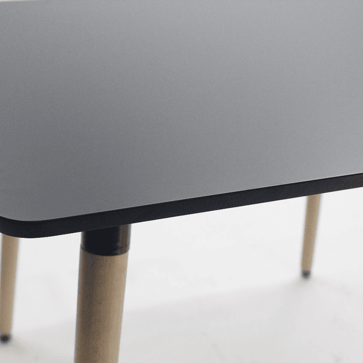 Mesa Eames Cuadrada Negro 2