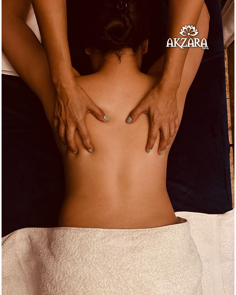 Masaje de relajación - Relax massage Akzara Spa