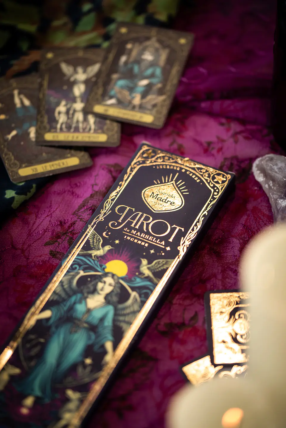 Sahumerio Tarot de Marsella Magnolia & Olíbano 2