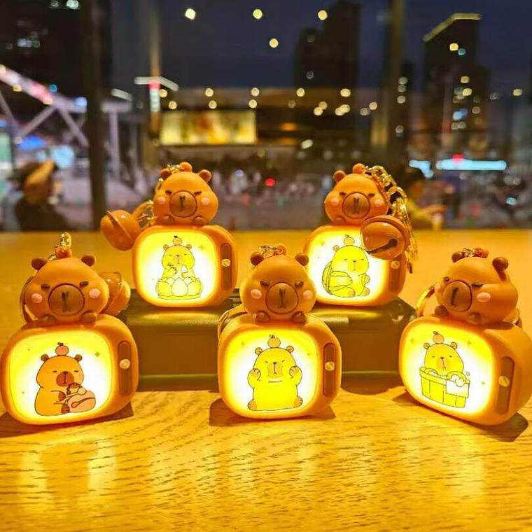 Llavero Capibara Colgante Luminoso 1