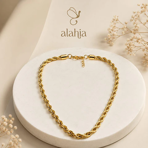 Collar en Rodio Dorado con Tejido de Lazo Grueso