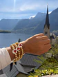 Pulsera de Bolas Diamantadas Doradas con Cuentas de Corazón Rojo - Miniatura 1