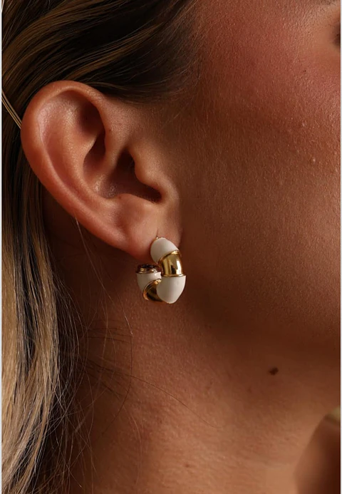Arete en rodio tipo candonga pequeña