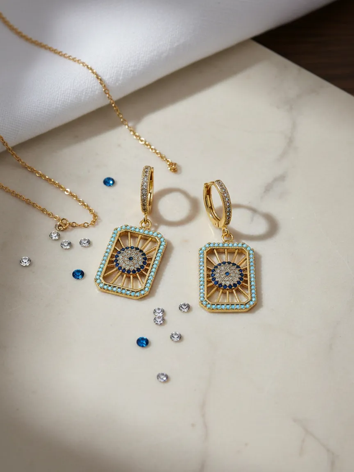 Aretes Rectangulares Ojo Turco Con Circones Plateados 1