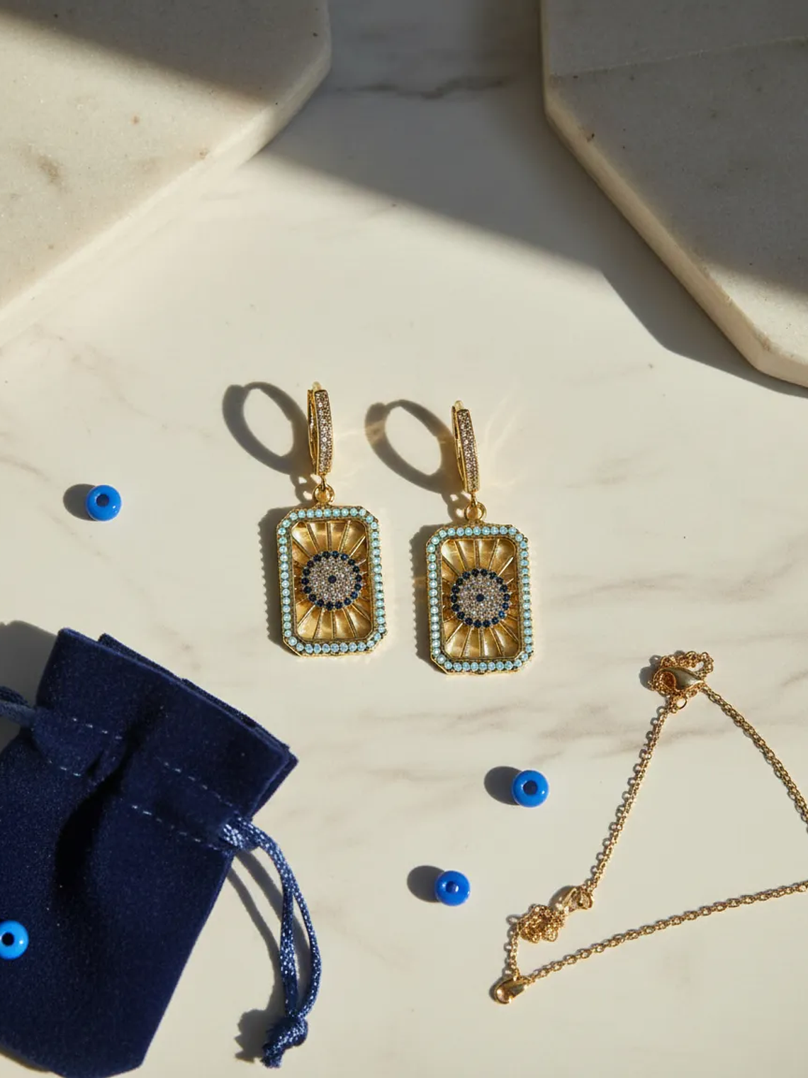 Aretes Rectangulares Ojo Turco Con Circones Plateados 2