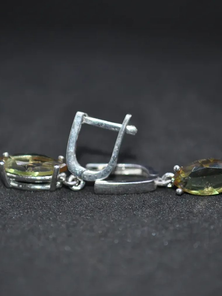 Aretes Elegantes En Forma De Gota Con Piedra Sultanita Plateado 4