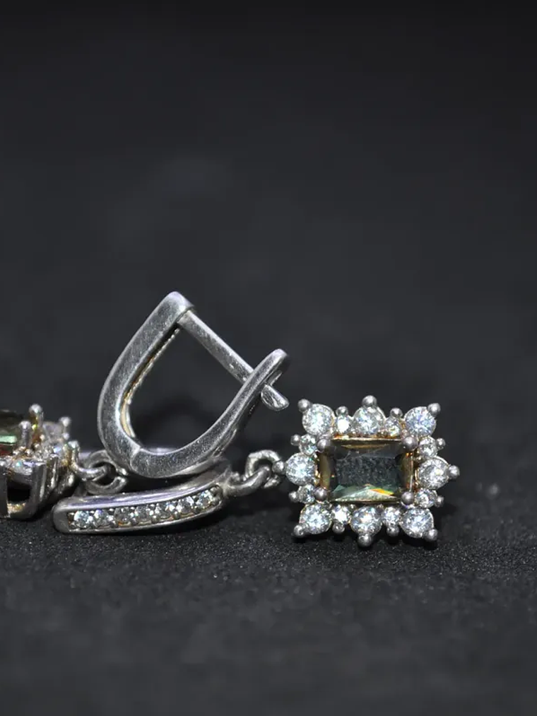 Aretes Con Piedra Rectangular Sultanita  4