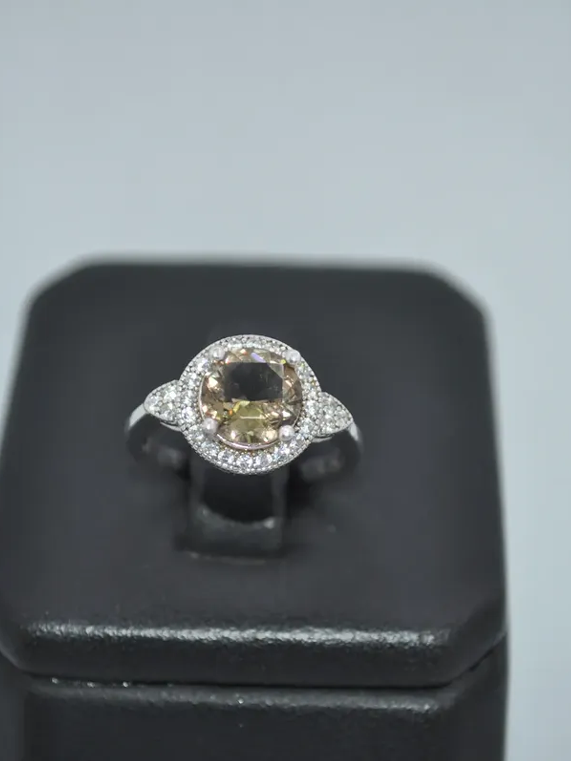 Anillo Circulo Elegante Plata Con Sultanita Y Circones 2