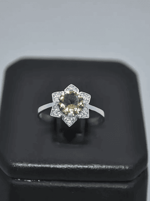 Precioso Anillo De Flor Con Sultanita En Plata De Ley 925