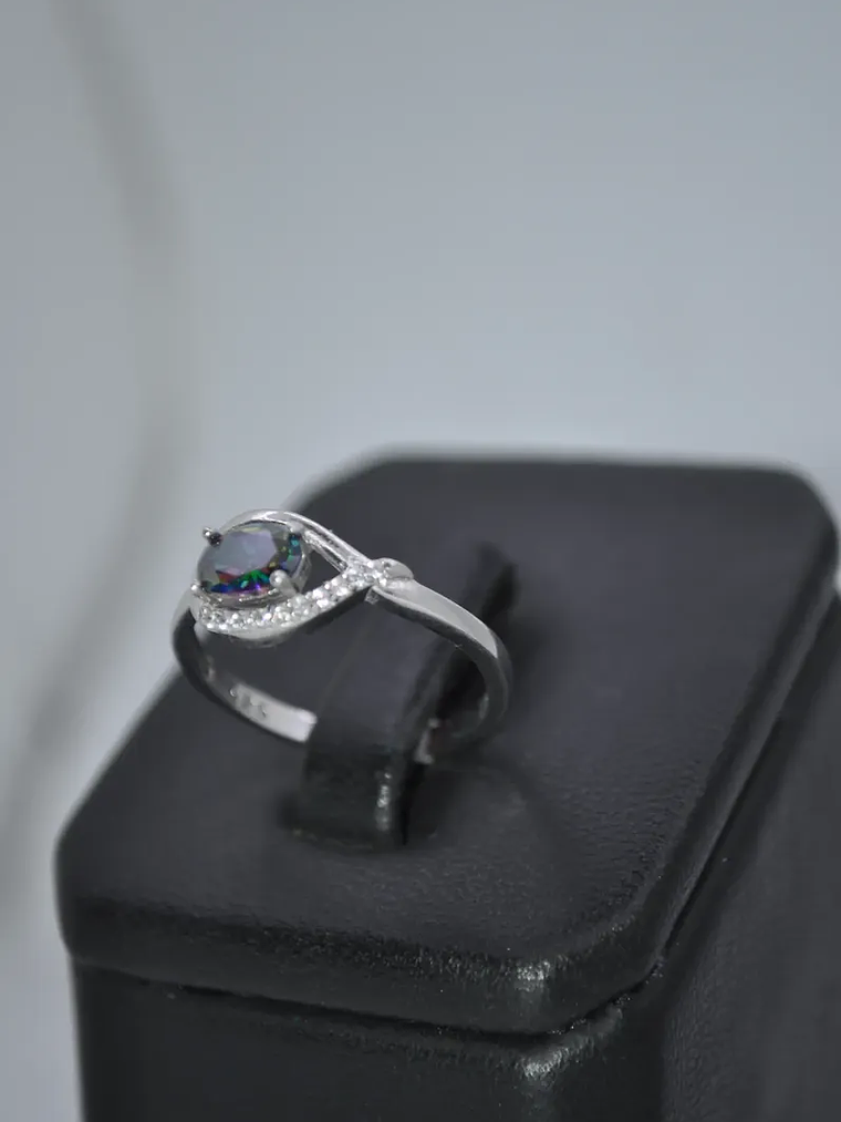 Anillo Gota De Costado Con Topacio Mistico Y Circones 3