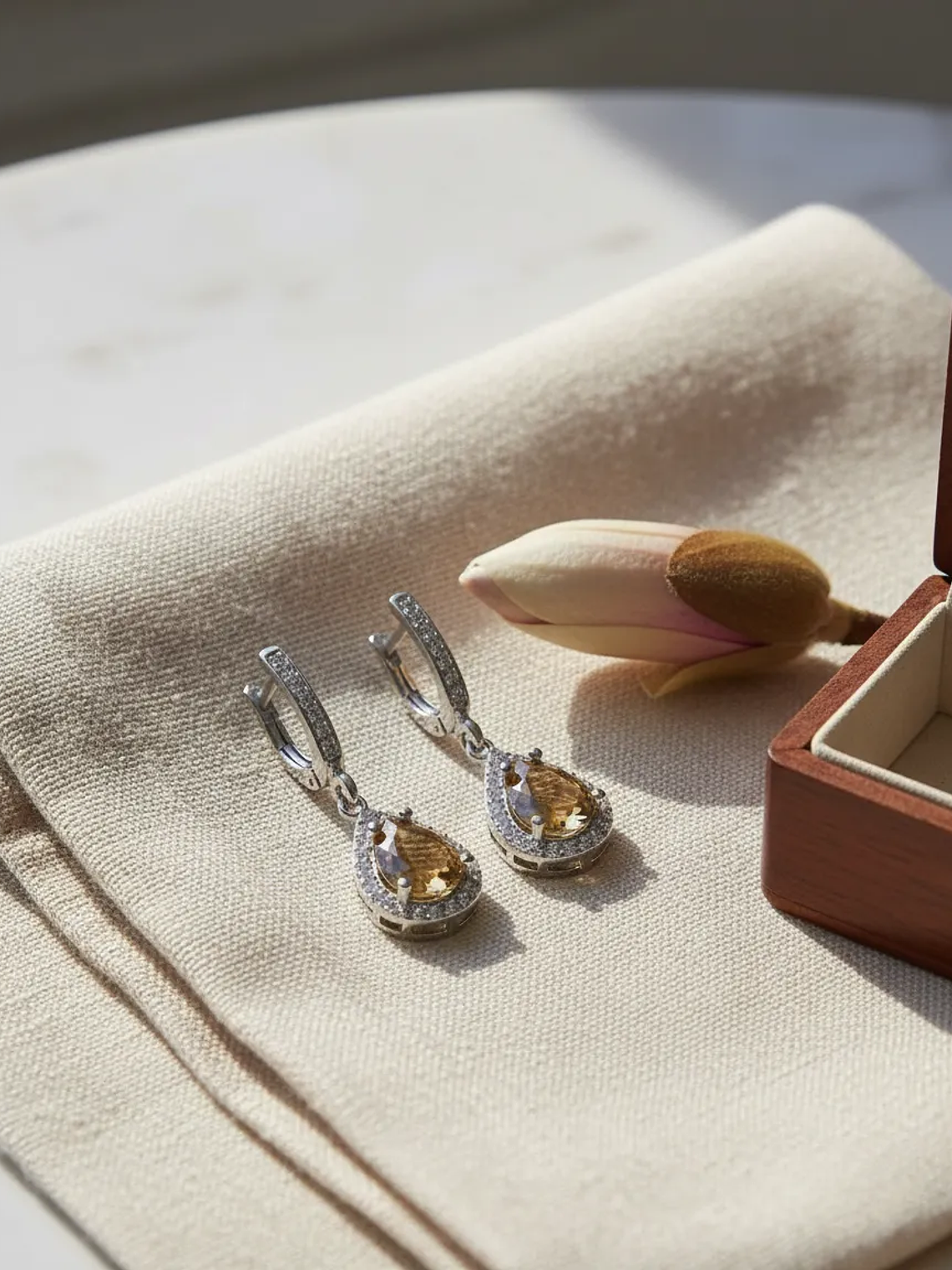 Aretes En Forma De Gota Con Piedra Sultanita 1