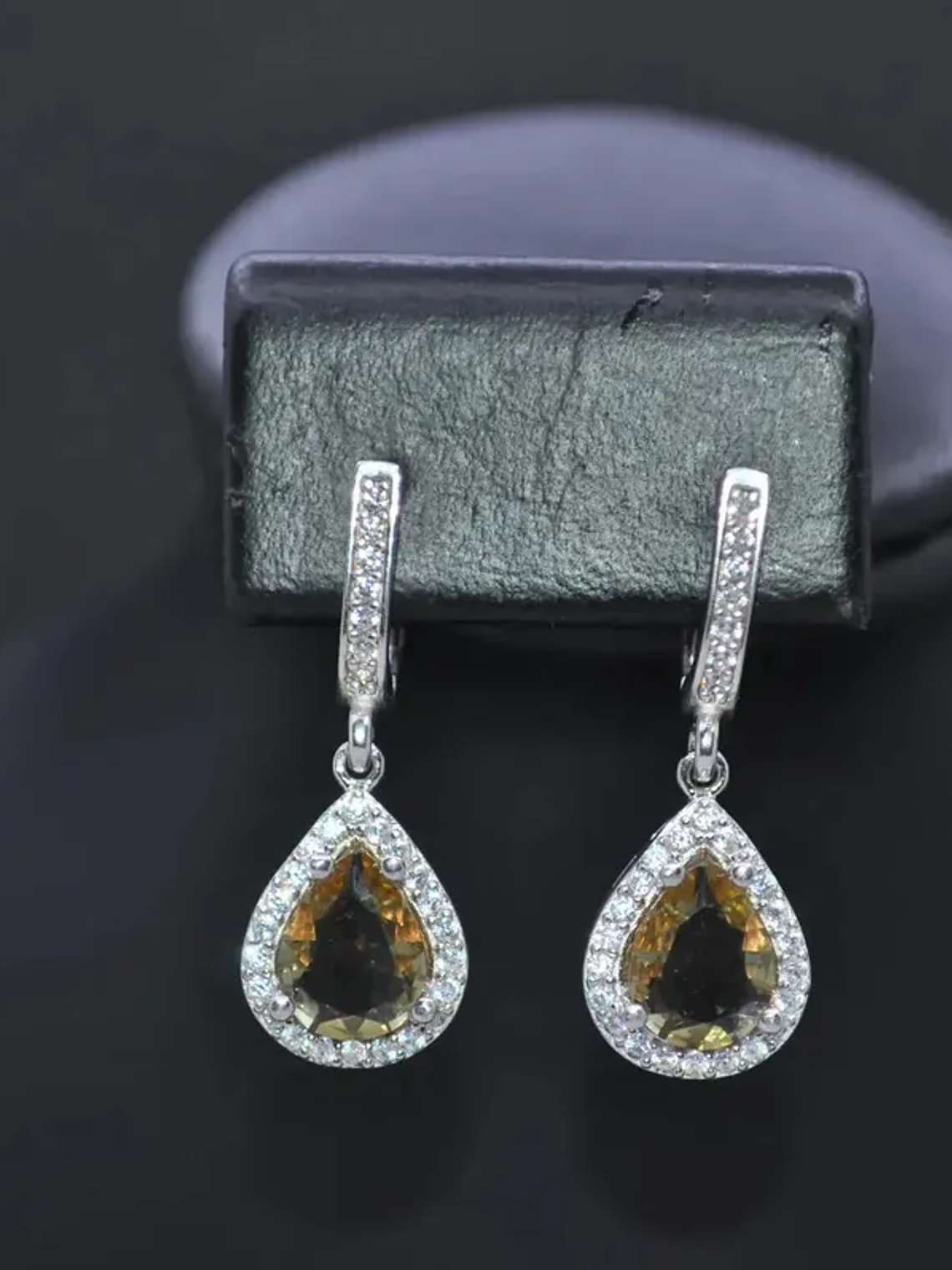 Aretes En Forma De Gota Con Piedra Sultanita 2