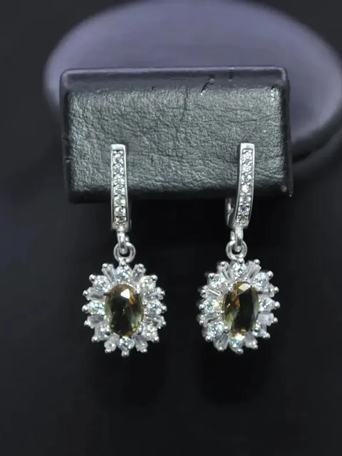 Aretes Ovalados Sultanita Y Circón En Plata De Ley 925  2