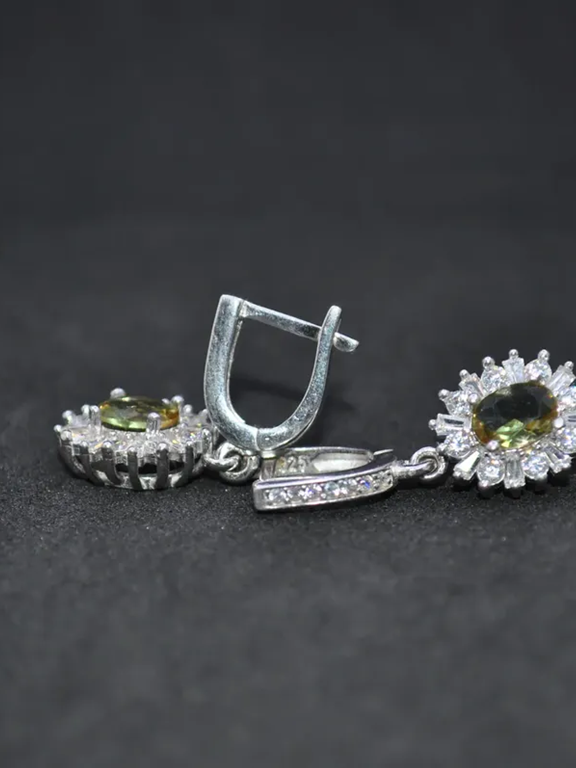 Aretes Ovalados Sultanita Y Circón En Plata De Ley 925  4