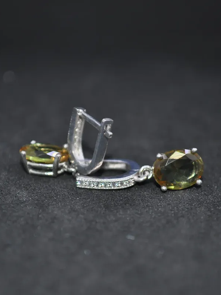 Aretes Ovalados Piedra Que Cambia De Color Sultanita 4