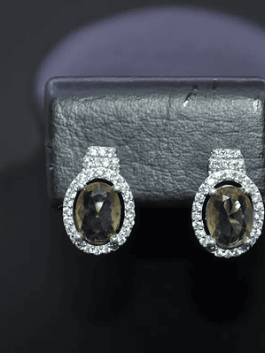 Aretes Ovalados Con Piedra Sultanita y Circones en Plata De Ley 925