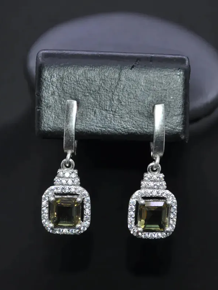 Aretes Cuadrados con Piedra Turca Sultanita 2