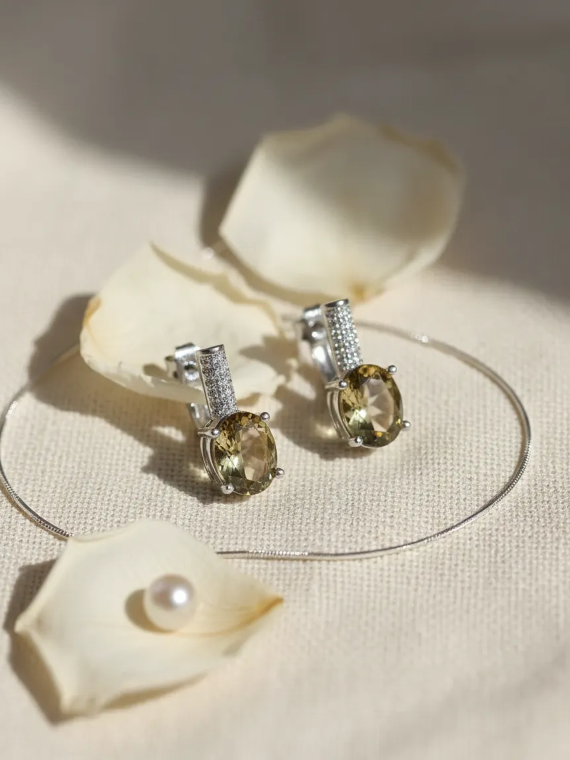 Aretes Ovalados con Circones y Sultanita 1