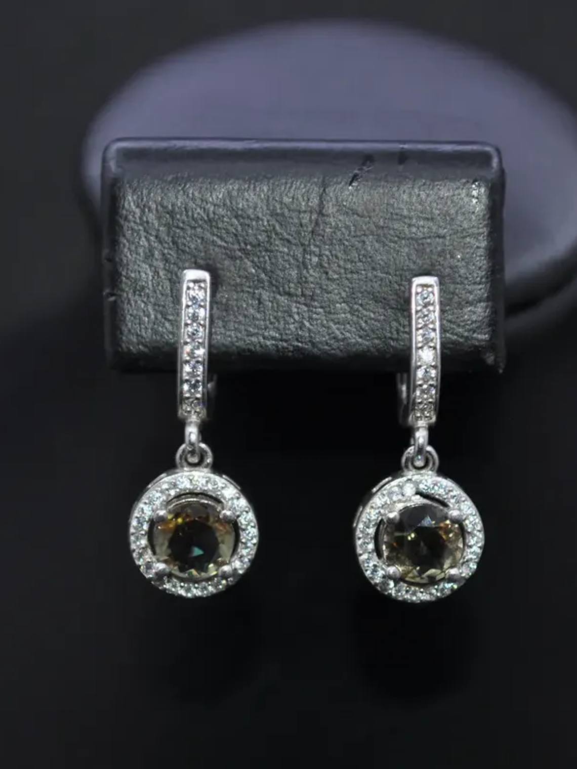 Aretes Redondos Con Sultanita Piedra Que Cambia De Color 2