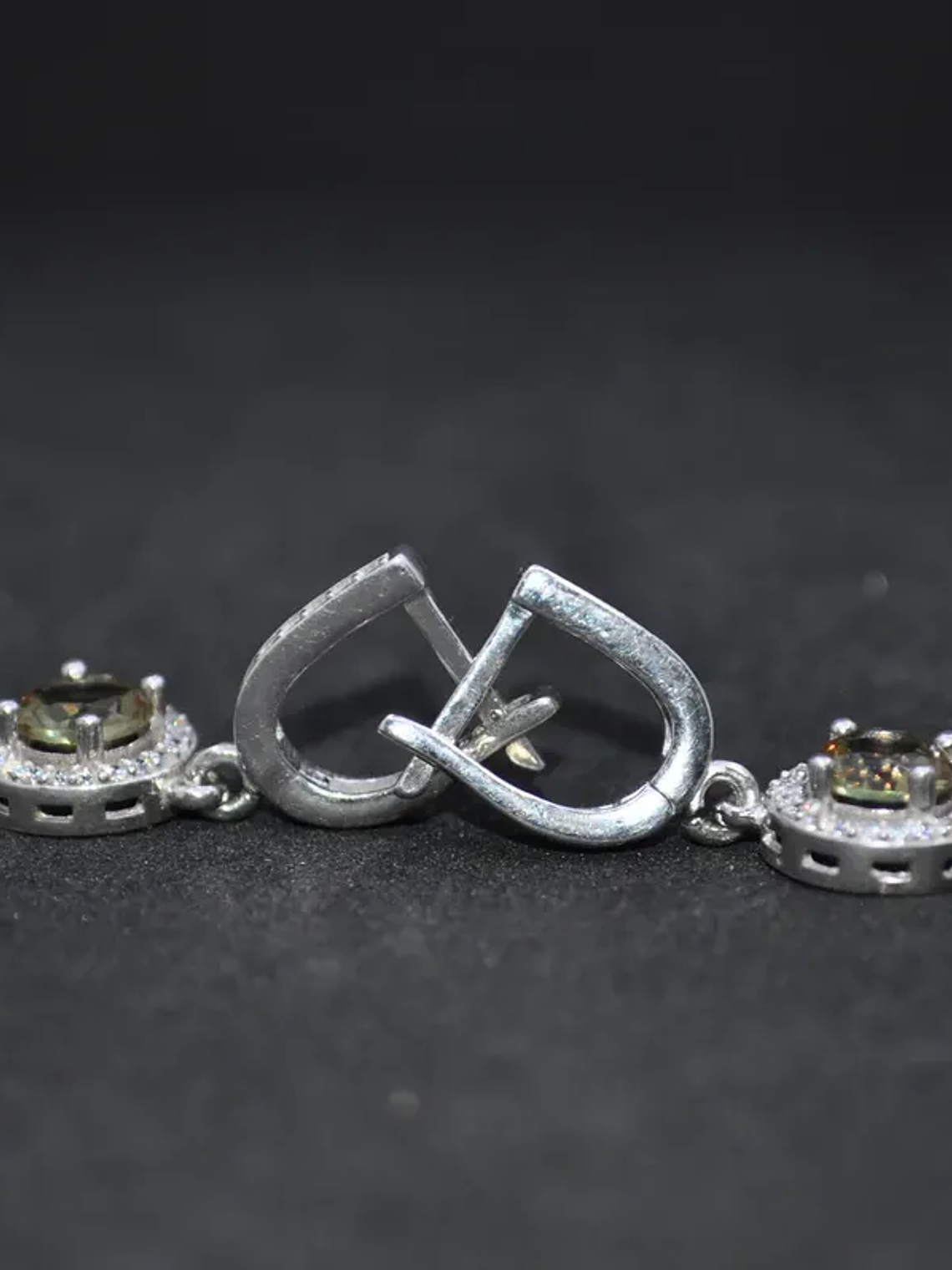 Aretes Redondos Con Sultanita Piedra Que Cambia De Color 4