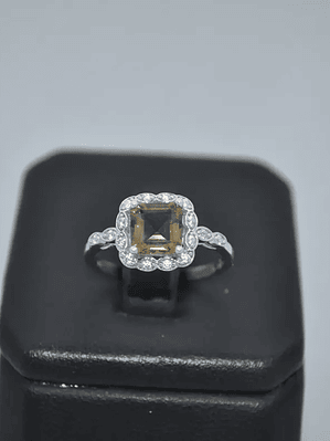 Precioso Anillo Cuadrado Con Sultanita Y Circones En Plata