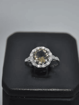 Anillo De Circulo Grande Con Piedra Sultanita Y Circones