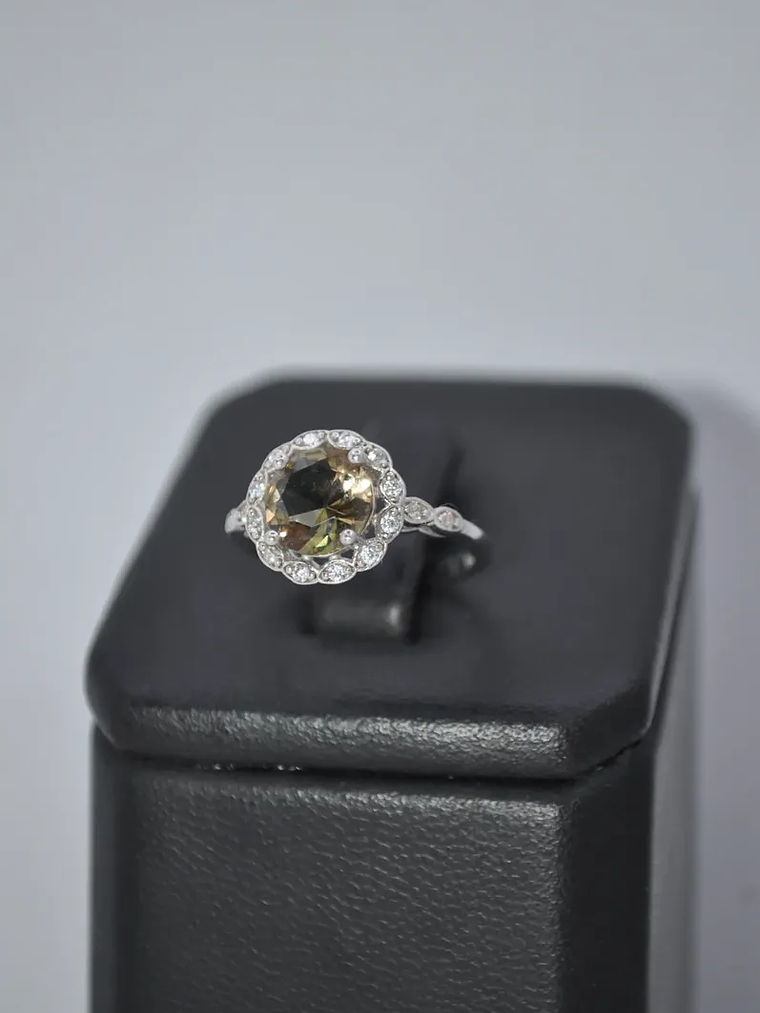 Anillo De Circulo Grande Con Piedra Sultanita Y Circones 3