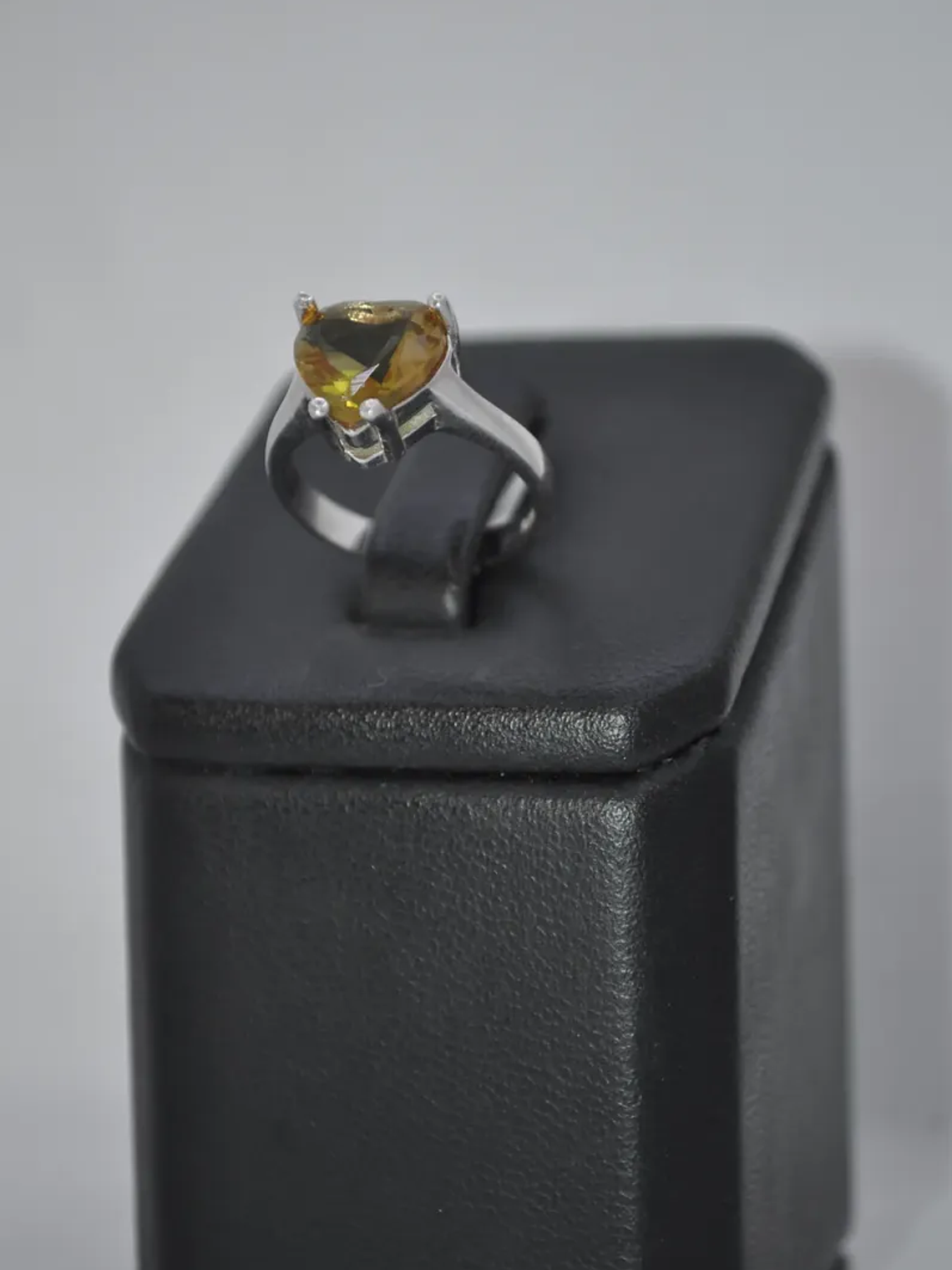 Bello Anillo De Corazón En 925 Plata Con Sultanita 3