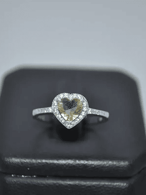 Anillo En Forma Corazón Pequeño Piedra Sultanita Y Circones