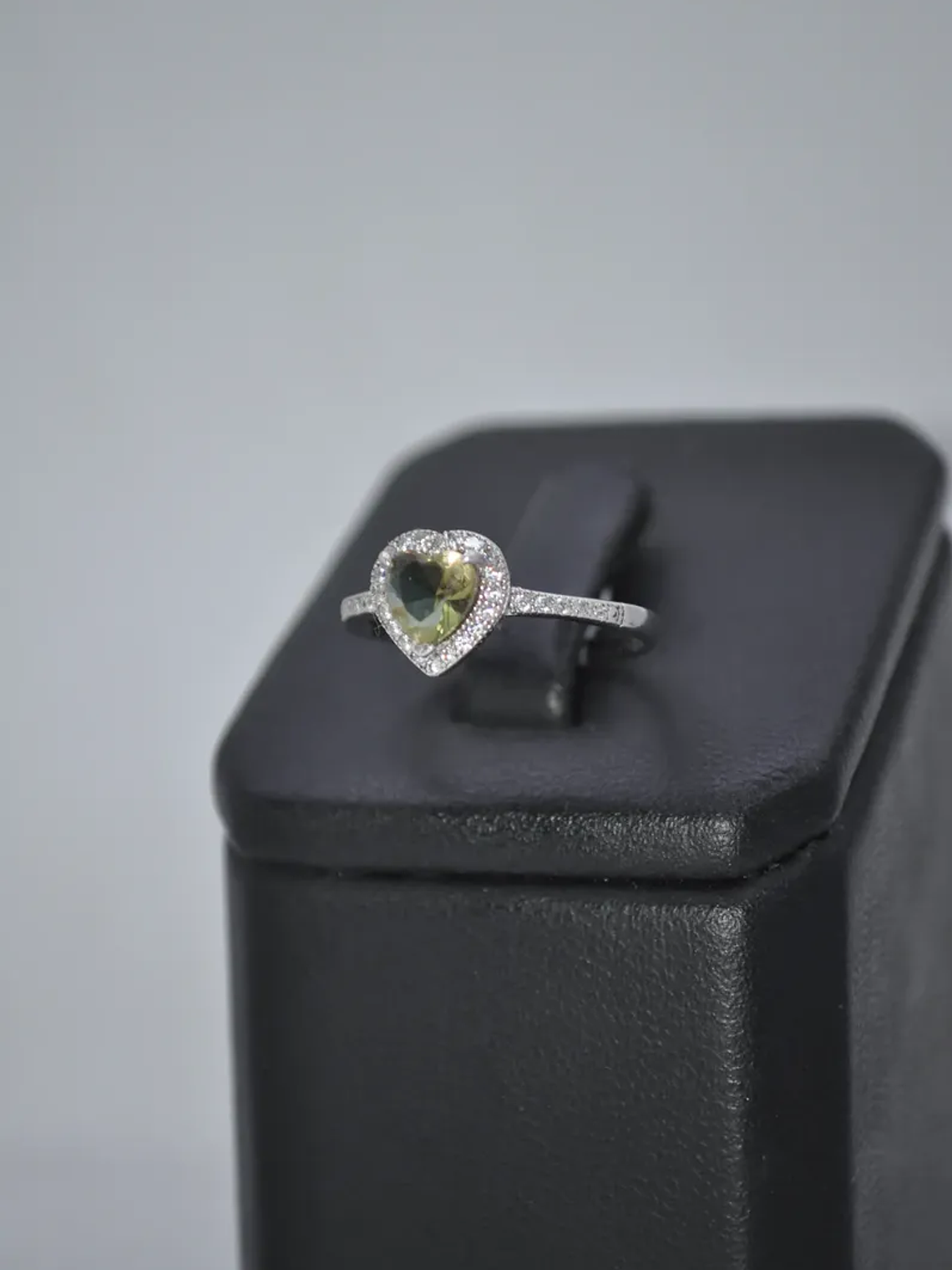 Anillo En Forma Corazón Pequeño Piedra Sultanita Y Circones 3
