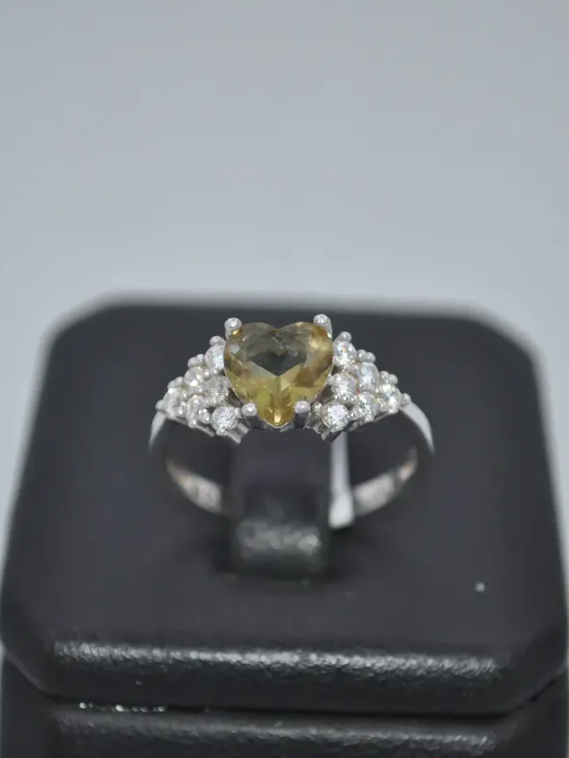 Anillo En Plata En Forma De Corazón Con Piedra Turca 2