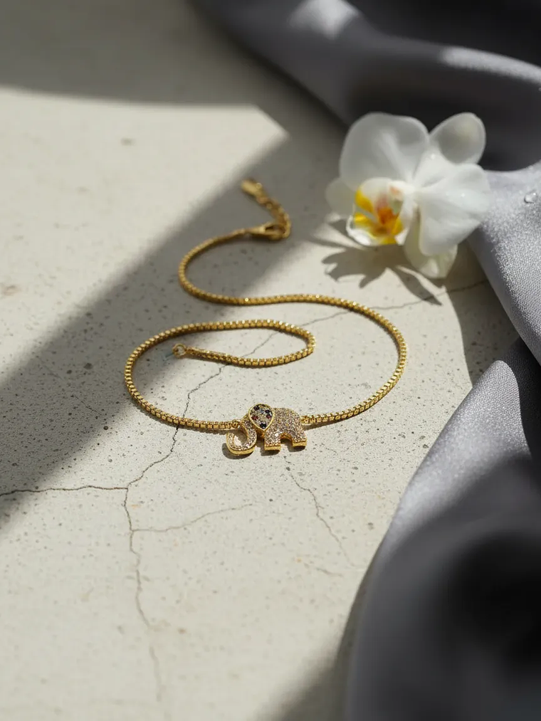 Pulsera Con Elefante De Acero Bañado En Rodio 5